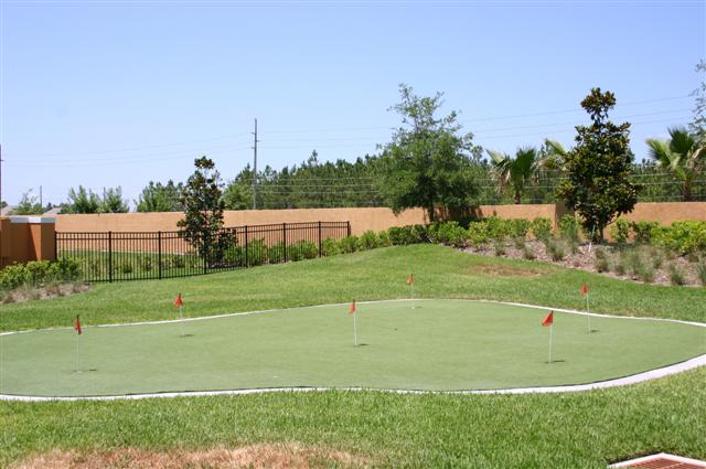 Community Putting
                                        Green